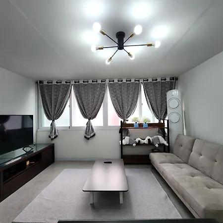 Laonhajae Apartment